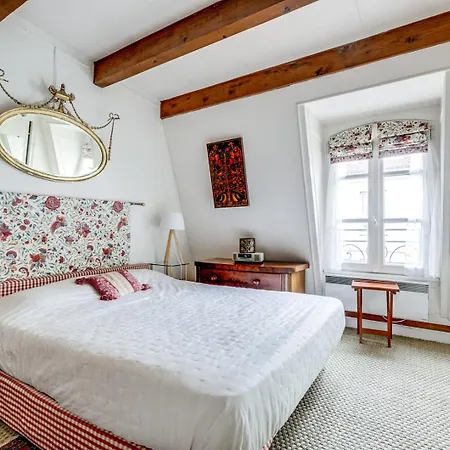 The Persian Lady - Lovely & Quiet - Latin Quarter Paris