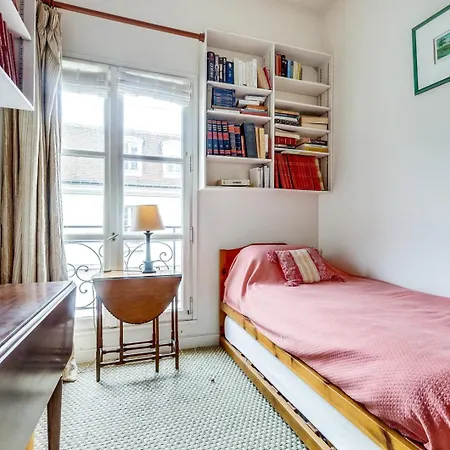 The Persian Lady - Lovely & Quiet - Latin Quarter *